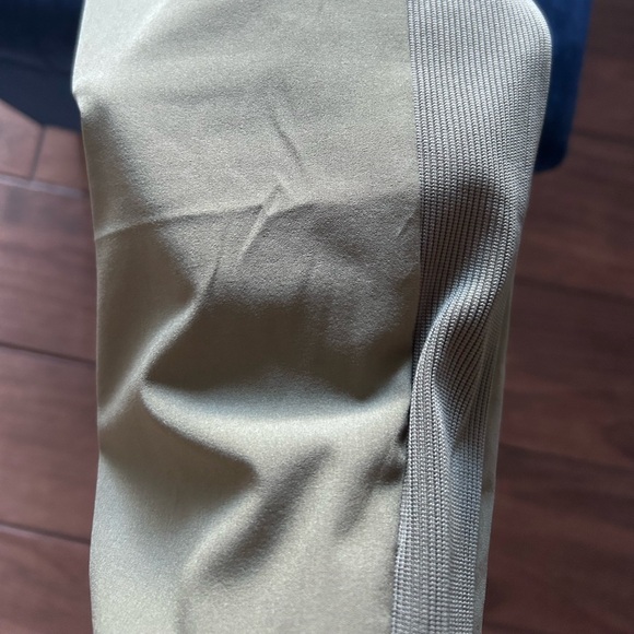 Closet Clean Out - Picture 2 of 4